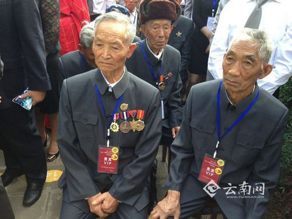 6月12日，2014年“忠魂歸國(guó)”公益活動(dòng)在云南省騰沖縣舉行。中國(guó)遠(yuǎn)征軍在緬甸抗日陣亡將士的部分遺骸和墓地的壙兆土將被裝于24個(gè)骨灰罐，歸葬在云南省騰沖國(guó)殤墓園的中國(guó)遠(yuǎn)征軍陣亡將士墓。此時(shí)，距離這些將士出國(guó)遠(yuǎn)征，已過(guò)去了70馀年。圖片來(lái)源：云南網(wǎng)1