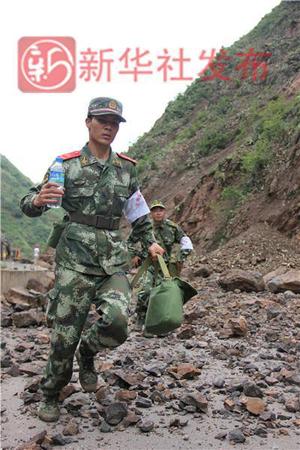 急行軍奔赴災(zāi)區(qū)的謝樵。