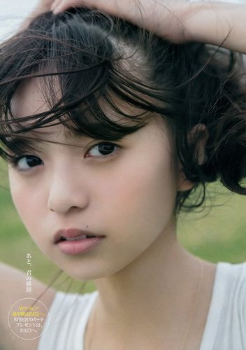 齋藤飛鳥1998年出生，是日本女子偶像團體乃木坂46的成員，也曾出現(xiàn)在一些影視作品中。
