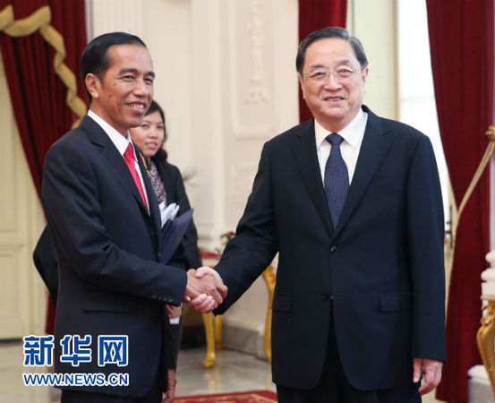 7月27日，全國政協(xié)主席俞正聲在雅加達(dá)會見印尼總統(tǒng)佐科。新華社記者姚大偉攝
