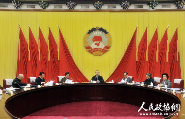 1一月十九日，政協第十二屆全國委員會第三十九次主席會議在北京主持召開。全國政協副主席杜青林主持會議。 本報記者姜貴東攝
