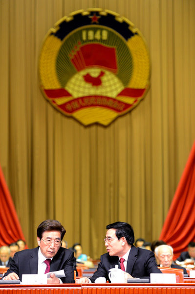 北京市委書記郭金龍和市長王安順在開幕式現(xiàn)場交流。1111