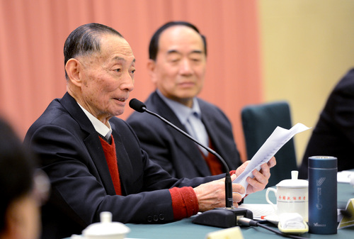 全國政協(xié)京昆室成立30年座談會(huì)現(xiàn)場全國政協(xié)委員、京昆室副主任梅葆玖委員發(fā)言 (1)