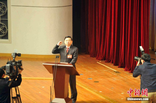 1月15日，在福建省第十二屆人民代表大會第四次會議上，于偉國當選為新一任福建省人民政府省長。張斌 攝