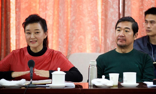 2016年3月7日，北京。全國政協(xié)十二屆四次會議文藝界別委員小組討論會上，宋祖英發(fā)言。記者 吳聞達攝