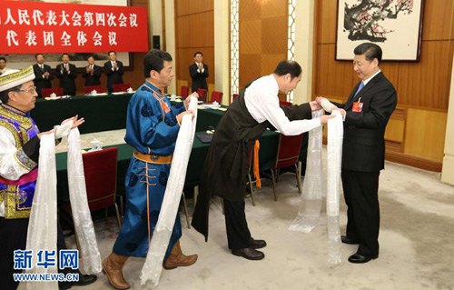 總書(shū)記用眼睛和生命比喻生態(tài)環(huán)境驚醒了誰(shuí)？
