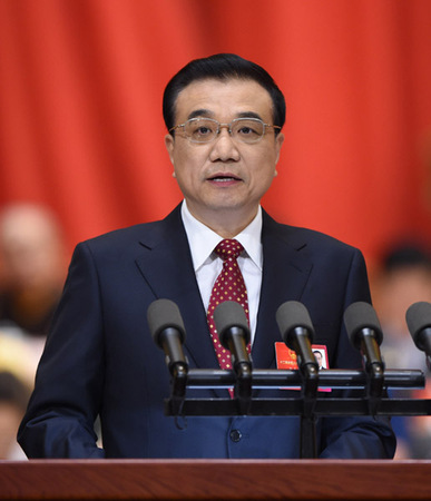 　3月5日，李克強總理代表國務院在十二屆全國人大四次會議上作《政府工作報告》。 新華社記者饒愛民攝