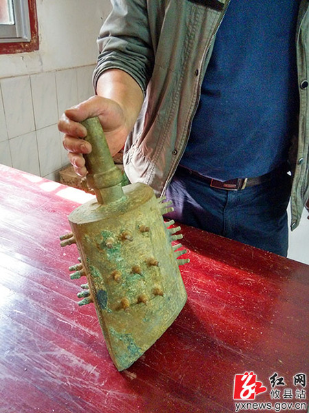距今2700多年的西周銅鐃，現(xiàn)已被縣文物局館藏