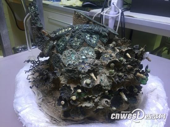 隋朝鳳冠修復迎尾聲 銅釵內發(fā)現(xiàn)千年未腐化棉花