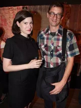 Lisa Cooley 和William O'Brien，“討厭的樂趣”