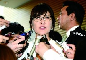 日本新任女防衛(wèi)大臣首次答辯被問(wèn)哭