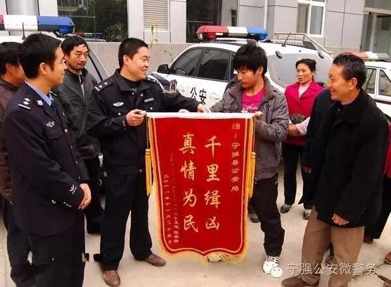 漢中農民因妻子患病轉行盜墓 伙同他人倒賣國家文物128件