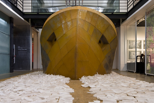 邱志杰，破冰：沉沒的巨人，裝置，2009