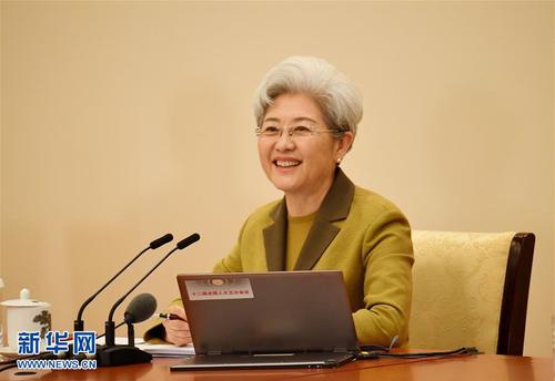 3月4日，十二屆全國人大五次會議在北京人民大會堂舉行新聞發(fā)布會。大會發(fā)言人傅瑩就大會議程和人大工作相關(guān)的問題回答中外記者的提問。新華社記者 趙穎全 攝
