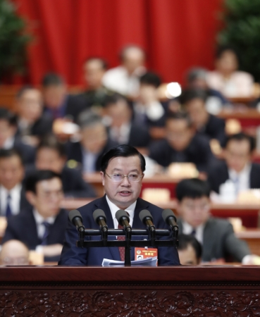 3月10日，全國政協(xié)十二屆五次會議在北京人民大會堂舉行第三次全體會議。這是曹鴻鳴委員代表致公黨中央作《健康中國建設(shè) 慢性病防治是關(guān)鍵》的發(fā)言。
