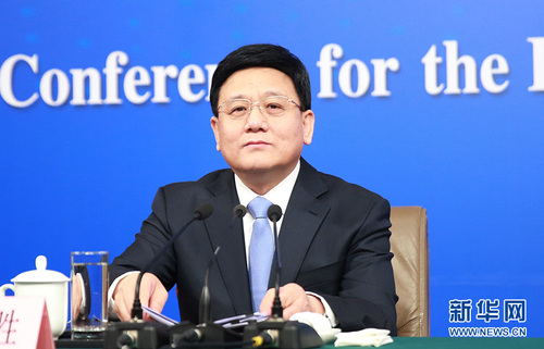 圖為國家衛(wèi)生計生委副主任、國務(wù)院醫(yī)改辦主任王賀勝。