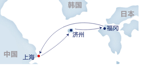 北京時(shí)間“此刻”發(fā)現(xiàn)，3月10日19時(shí)許，歌詩(shī)達(dá)官方微博曾發(fā)布一則《關(guān)于韓國(guó)港口相關(guān)航線調(diào)整的通知》，通知中稱(chēng)，考慮到國(guó)家旅游局近期對(duì)于赴韓旅游發(fā)出的風(fēng)險(xiǎn)提示，歌詩(shī)達(dá)郵輪經(jīng)過(guò)與多方的緊密聯(lián)系和商議，慎重對(duì)相關(guān)航次作出調(diào)整：目前歌詩(shī)達(dá)郵輪近期從中國(guó)出發(fā)的涉韓航次將會(huì)取消相關(guān)韓國(guó)港口的停靠，包括調(diào)整部分韓國(guó)港口的?？繛楹Ｉ涎灿稳找约白兏糠猪n國(guó)港口為日本港口。