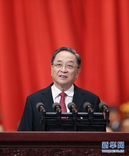 3月3日，中國(guó)人民政治協(xié)商會(huì)議第十二屆全國(guó)委員會(huì)第五次會(huì)議在北京人民大會(huì)堂開幕。這是俞正聲代表政協(xié)第十二屆全國(guó)委員會(huì)常務(wù)委員會(huì)作工作報(bào)告。新華社記者 姚大偉 攝