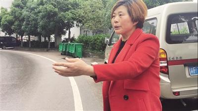 神奇！老人失蹤五天四夜 小狗報(bào)信救他一命