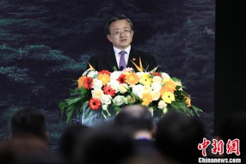 外交部：中國和菲律賓可以搞一些油氣資源共同開發(fā)