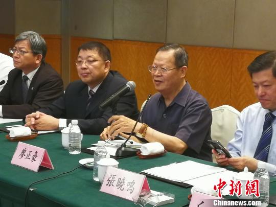會臺灣律師代表對大陸司法行政部門為推動臺灣中青年法律人才來大陸考試實習從業(yè)、融入大陸經(jīng)濟社會發(fā)展所做的真誠努力表示感謝?！≤窡?攝