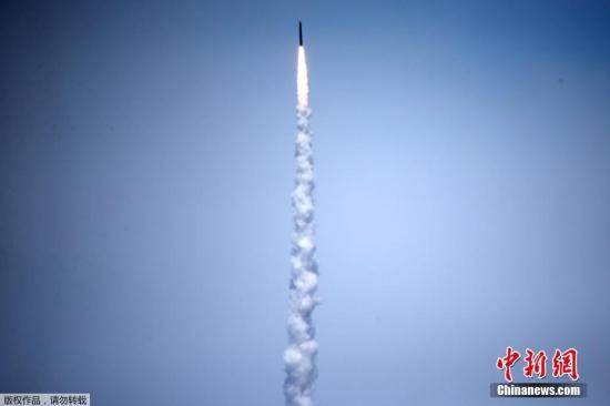 導彈防御局的海軍中將吉姆·敘林說：“攔截一個復雜的、有威脅代表性的ICBM目標是一項驚人成就?！彼硎?，這次成功代表著五角大樓導彈防御系統(tǒng)的“關(guān)鍵里程碑”。