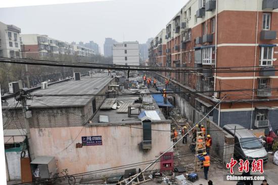北京西城聯(lián)合執(zhí)法拆除右安門近千平米違建。 <a target='_blank' href='http://www.chinanews.com/' >中新網</a>記者 金碩 攝