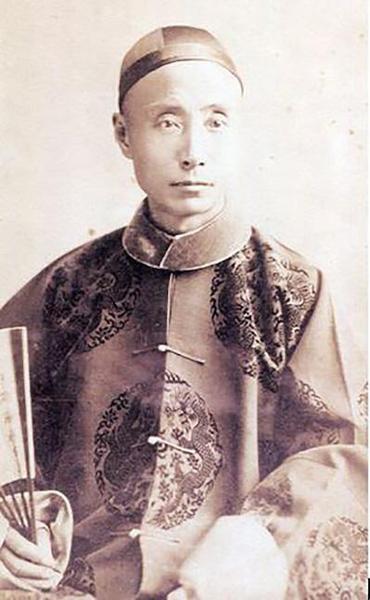 戈鯤化照片，1879年