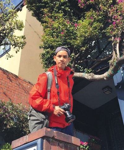 　　如果說我有什么心愿的話，就是希望明年的設(shè)計(jì)方案，能夠比今年更好。市民愿意站在我設(shè)計(jì)的花壇前面照相，能夠在看了花壇后，高高興興地過節(jié)，這就是一種成功。 　　——藍(lán)海浪 