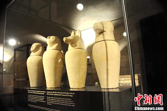 圖為在德展出的古埃及文物珍寶。 中新社記者 彭大偉 攝