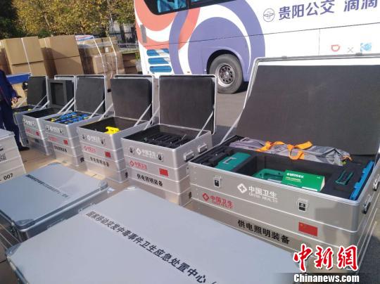 移動突發(fā)中毒事件衛(wèi)生應急處置中心設備 黃樂 攝