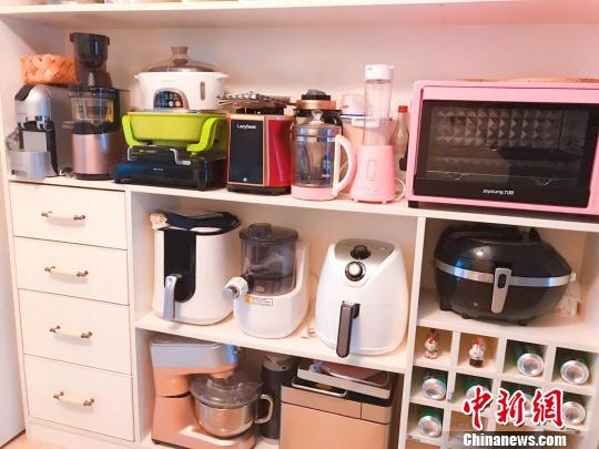 楊小娜的廚房，各種工具應有盡有。受訪者提供