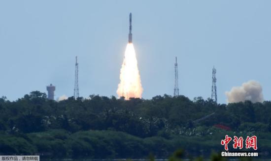 資料圖：2016年6月22日，印度空間研究組織(ISRO)成功利用PSLV-C34運(yùn)載火箭將20顆衛(wèi)星送入太空。