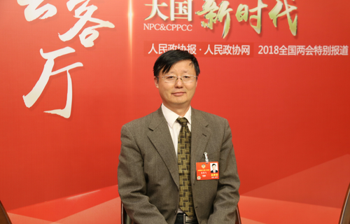 全國(guó)政協(xié)委員、中國(guó)食品藥品檢定研究院研究員岳秉飛
