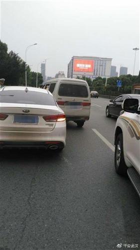 車技差？轎車1年半發(fā)生500起事故 還賺了百萬元