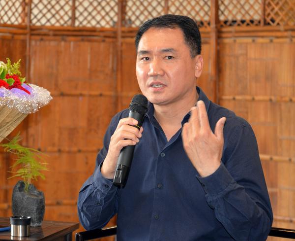 著名文化學(xué)者、藝術(shù)品鑒賞與投資專家呂立新