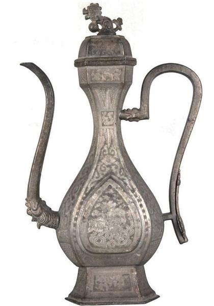 清 刻花錫執(zhí)壺