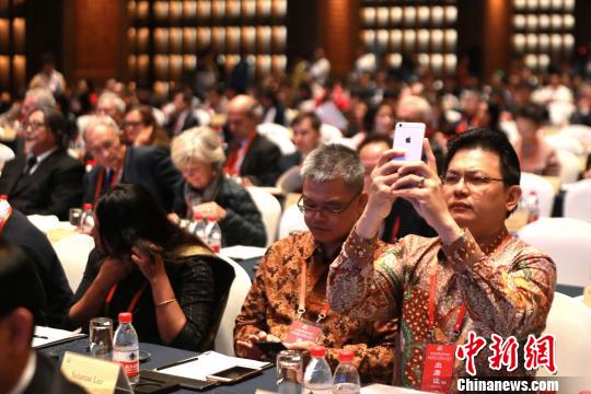 第五屆尼山世界文明論壇以“同命同運(yùn)相融相通：文明的相融與人類命運(yùn)共同體”為主題。　梁犇 攝