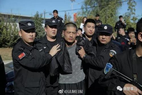 畫面曝光！遼寧2名越獄逃犯于河北遼寧交界處被抓