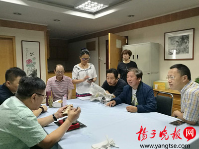 藝術(shù)品交流、鑒定現(xiàn)場(chǎng)。主辦方供圖