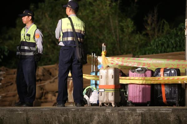 臺鐵局:事故車司機(jī)曾稱風(fēng)泵壓力不足 車速理應(yīng)變慢