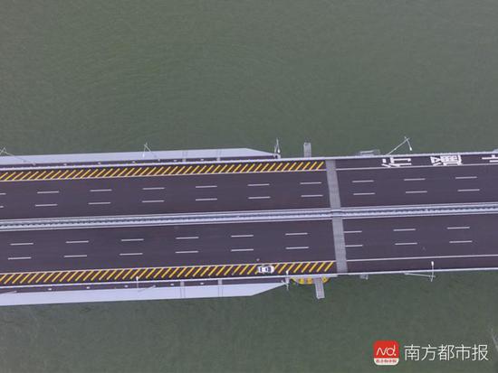 雄偉的港珠澳大橋。南都記者 吳進 攝_副本.jpg