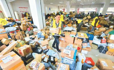 快遞企業(yè)紛紛上調(diào)派件費(fèi) 消費(fèi)者快遞費(fèi)會(huì)漲價(jià)嗎？