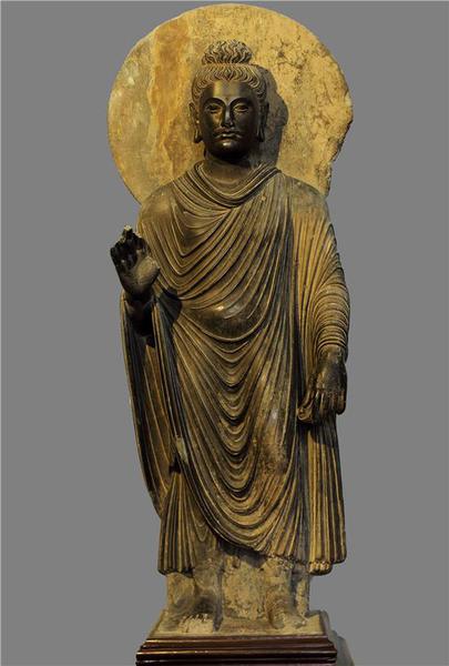 佛陀立像，白沙瓦博物館。典型的所謂希臘化佛教藝術(shù)