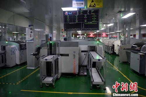 資料圖：智能工廠物流系統(tǒng)。<a target='_blank' href='http://www.chinanews.com/'>中新社</a>記者 孫自法 攝