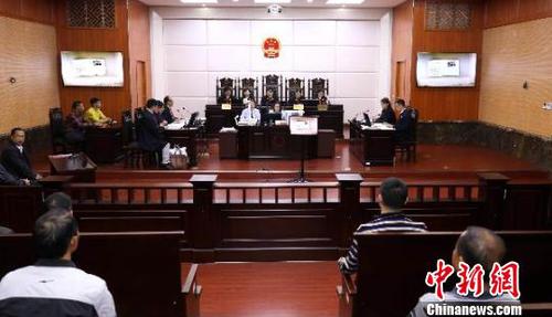 福建省三明市中級人民法院二次庭審現(xiàn)場?！蚊?攝