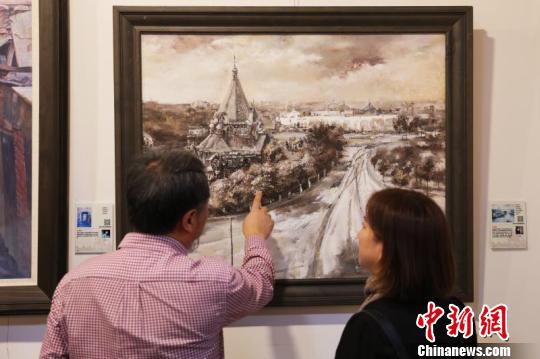 此次展覽為公益性活動，吸引了大批民眾參觀?！纹?攝