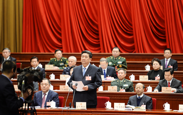 2、1月25日上午，中國(guó)人民政治協(xié)商會(huì)議內(nèi)蒙古自治區(qū)第十二屆委員會(huì)第二次會(huì)議在內(nèi)蒙古人民會(huì)堂開幕，羅志虎主持開幕大會(huì)。