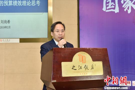 中國(guó)財(cái)政科學(xué)研究院院長(zhǎng)劉尚希?！≈行陆?jīng)緯 供圖 攝