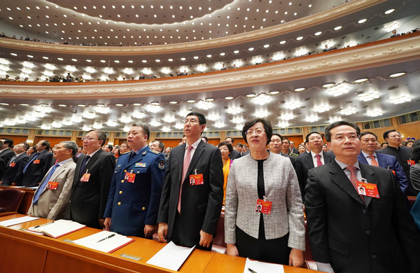 2019年3月3日下午3時(shí)，全國政協(xié)十三屆二次會議在人民大會堂開幕。   本報(bào)記者 賈寧攝4
